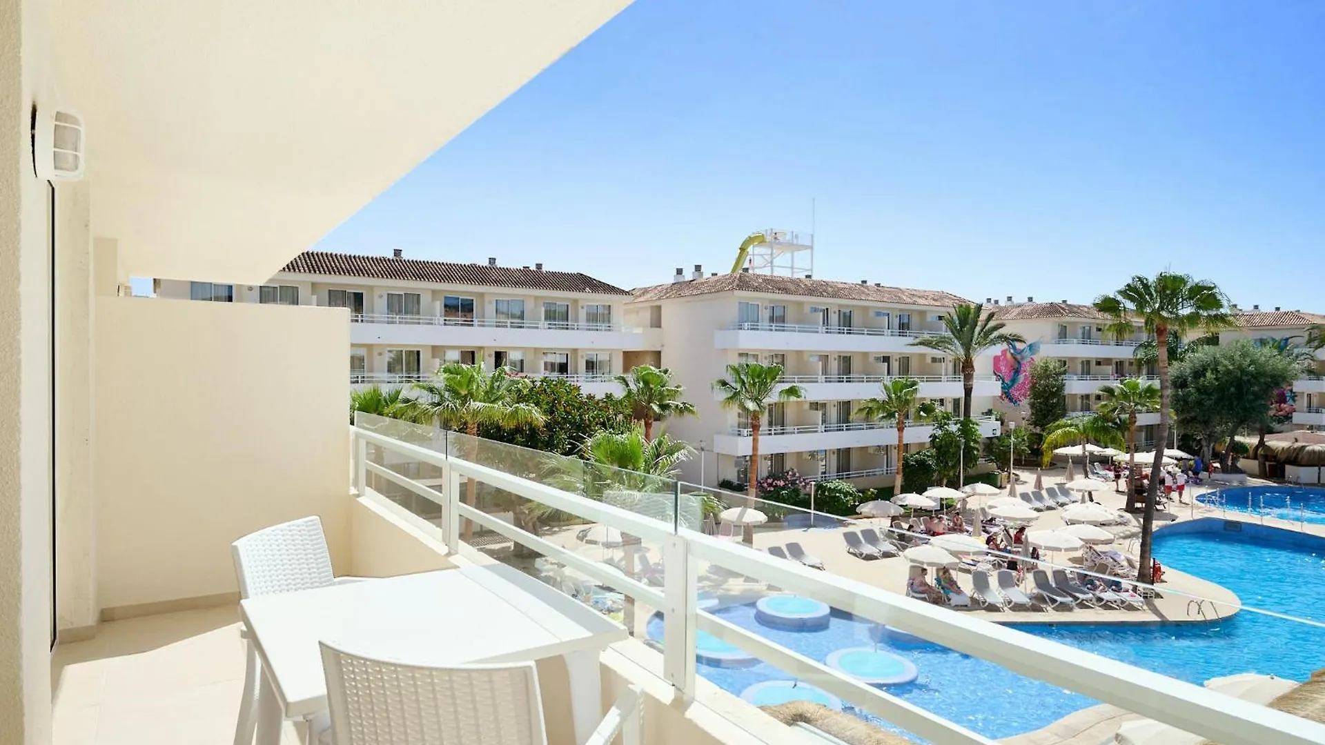 מגאלוף Fergus Club Mallorca Waterpark מלון